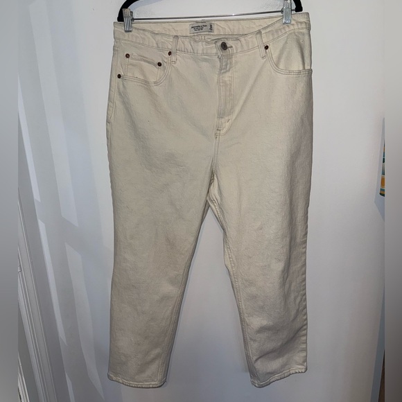 Abercrombie & Fitch Women’s Cream Ultra High Rise Ankle Straight Jeans, sz 34/18 - Picture 4 of 16
